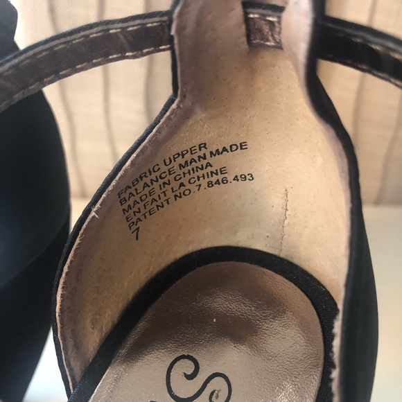 Seychelles Black Sequin Thyme Wedge Sandals - Picture 5 of 7